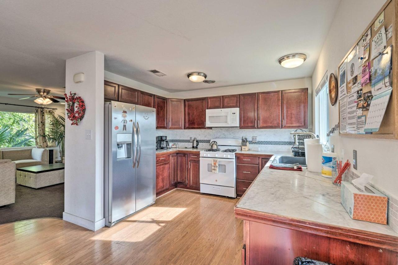 Vegas Oasis Home With Pool And Spa 7 Miles To Strip Las Vegas Exterior foto