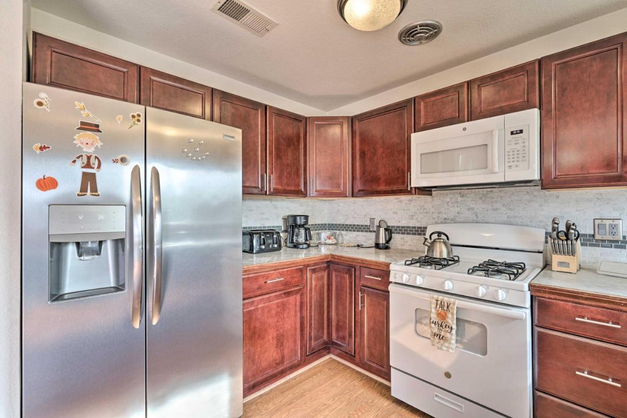 Vegas Oasis Home With Pool And Spa 7 Miles To Strip Las Vegas Exterior foto
